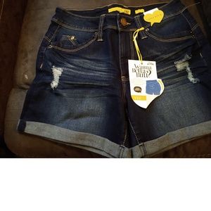 BNWT - WANNA BETTA BUTT - YMI - SHORTS - SIZE 5